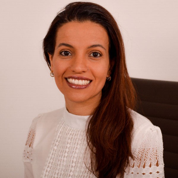 Porträt von Ana Carolina Tralli, Clinic Partner von ICOSIM